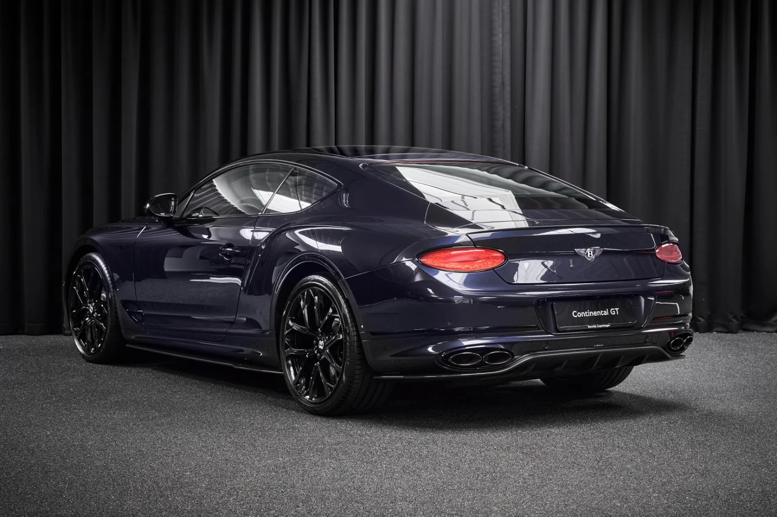 Gallery image 1 of 4