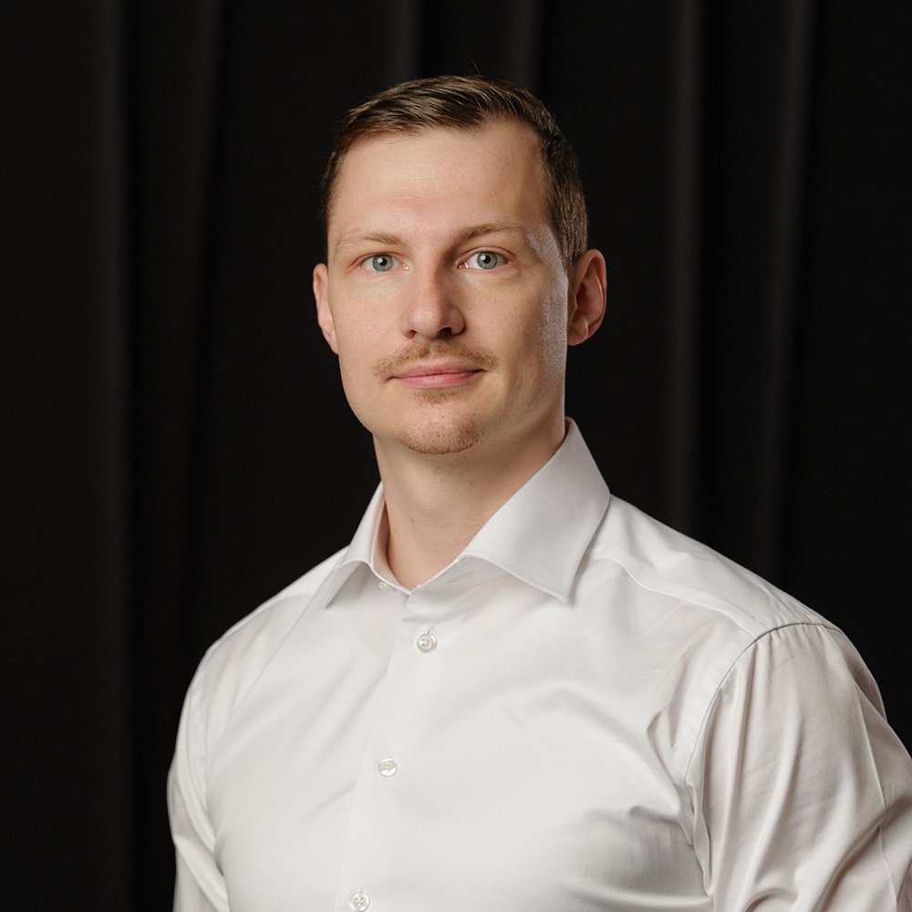 250424 Semler Headshots1188