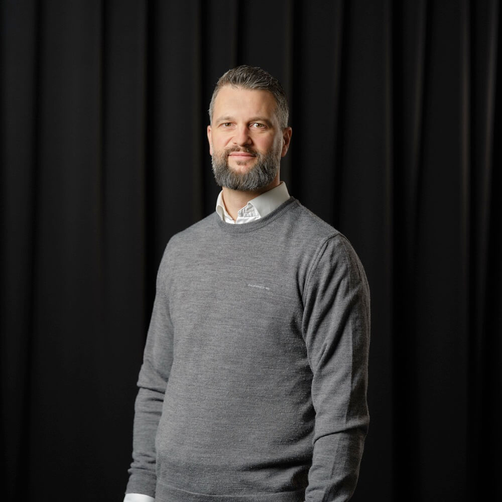 250424 Semler Headshots0384