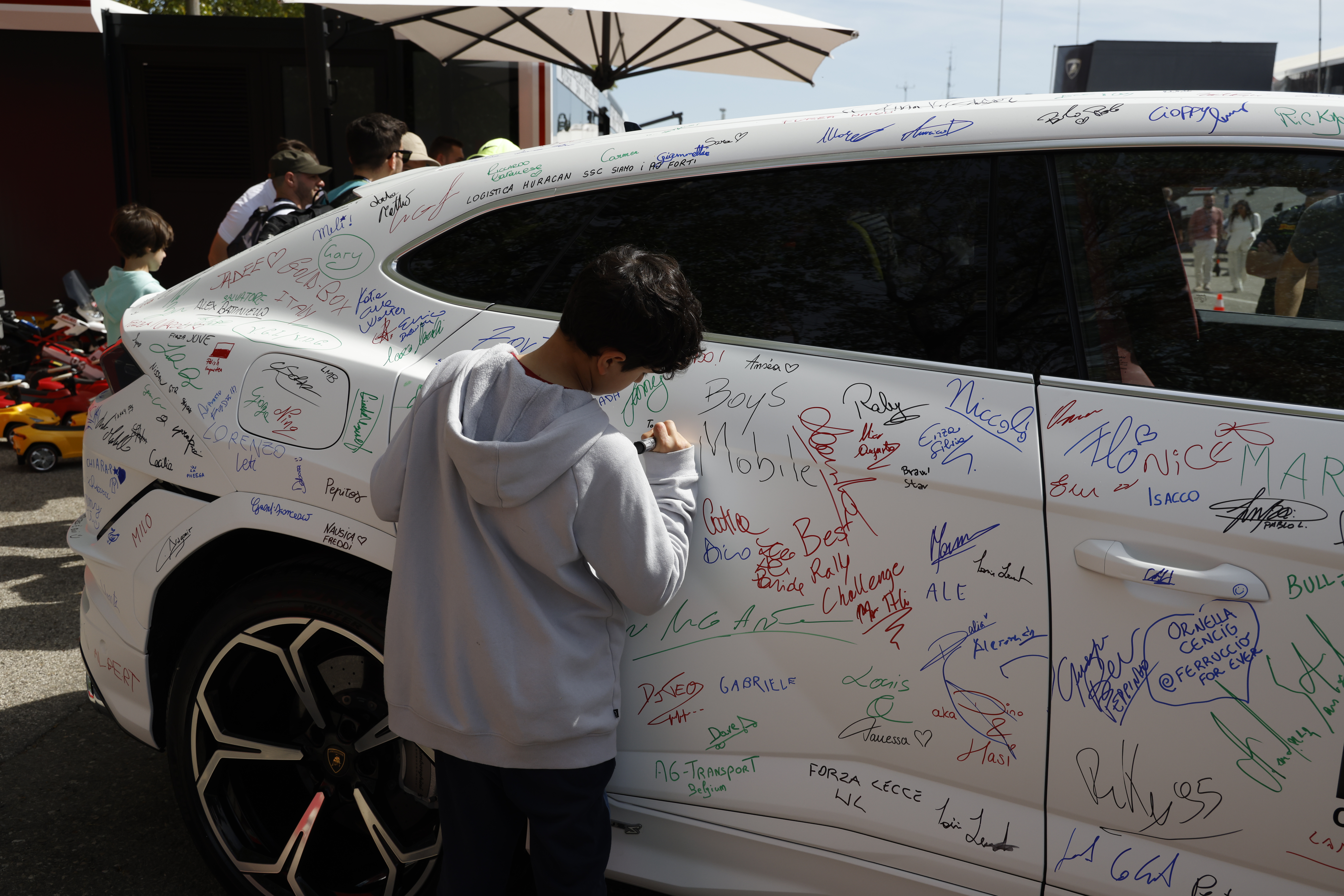 Gallery image 3 of 4