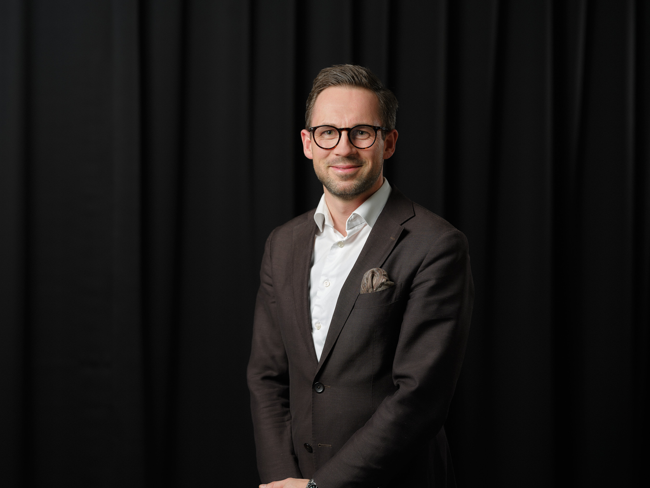 250424 Semler Headshots0935 (1)
