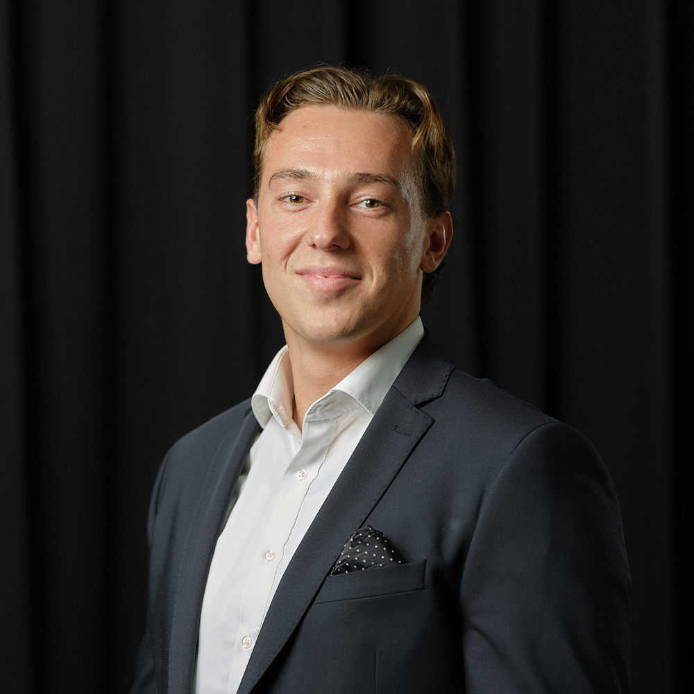 250424 Semler Headshots0834