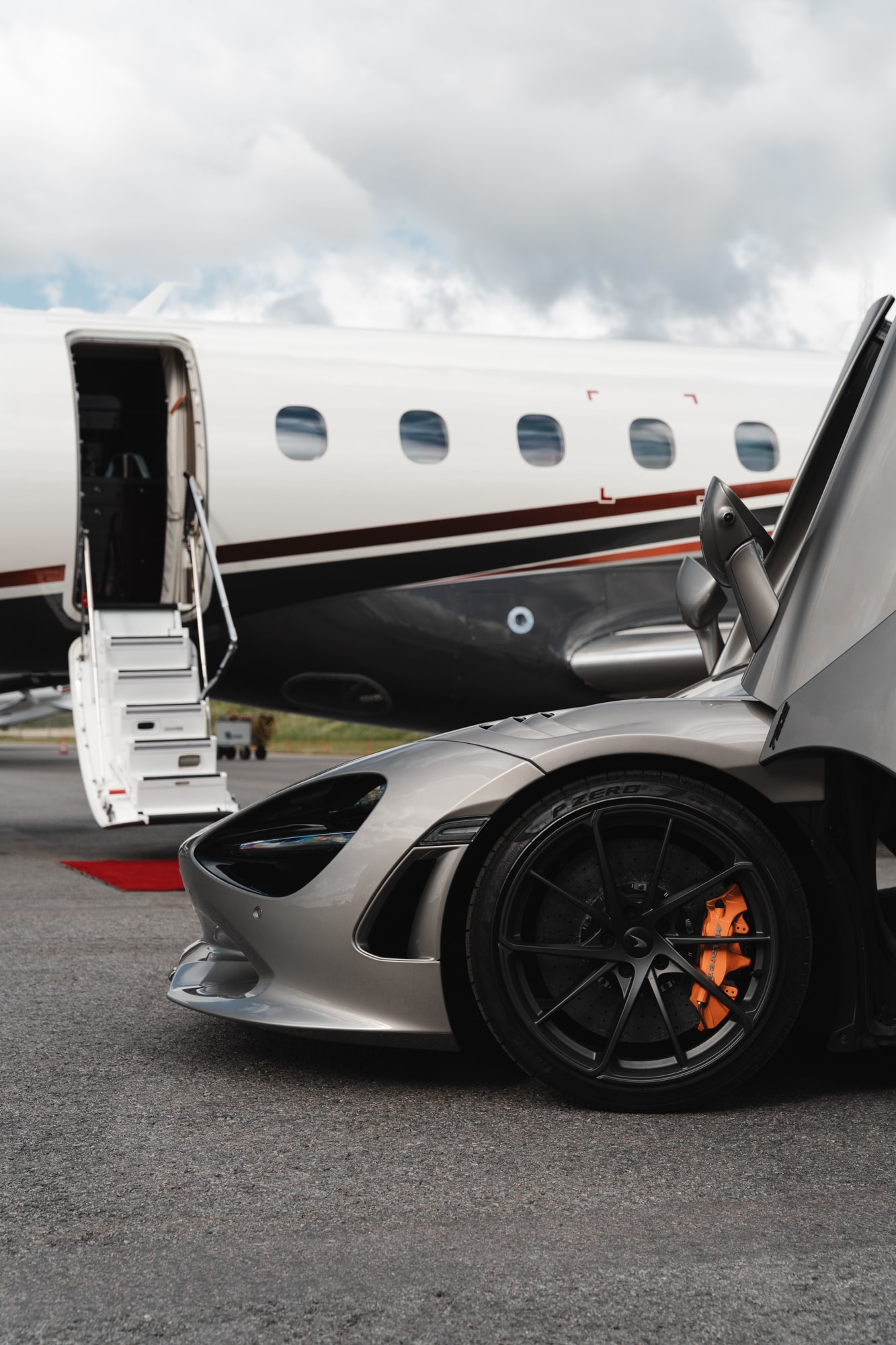 Gallery image 1 of 9