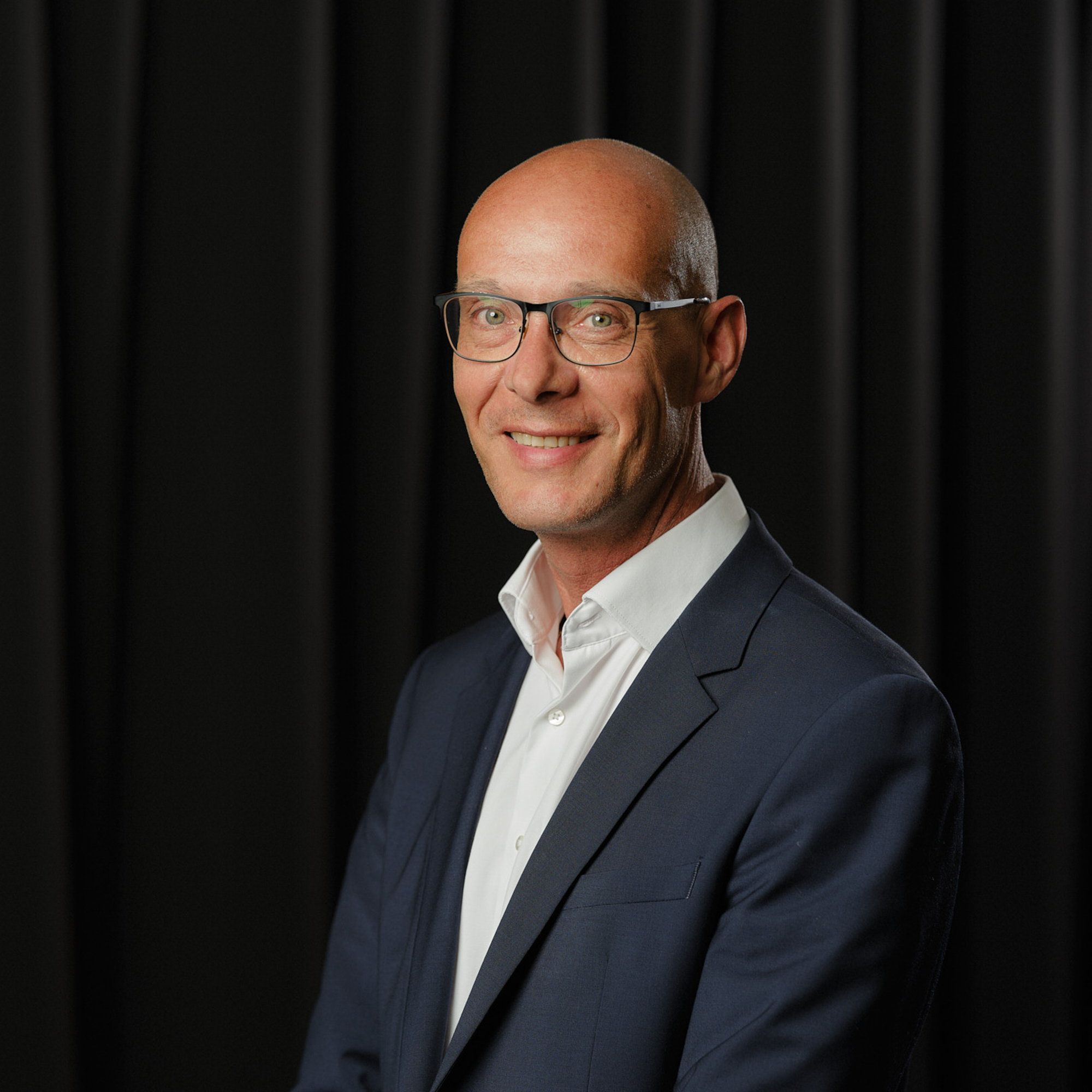 250424 Semler Headshots0974 (1)